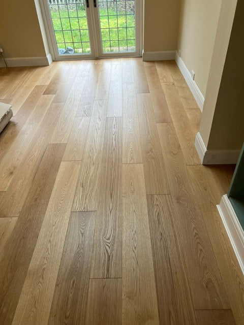 15/4x190x1900mm Oak Brushed AB Matt Lacquered