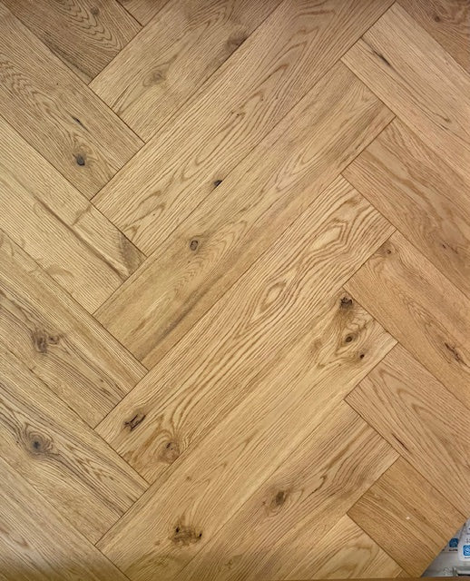 18/4x90x400mm Herringbone Natural Grade Brushed & Oiled