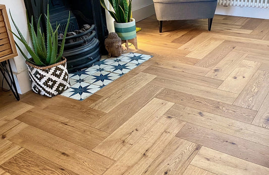 14/3x150x600mm Oak Brushed & Lacquered
