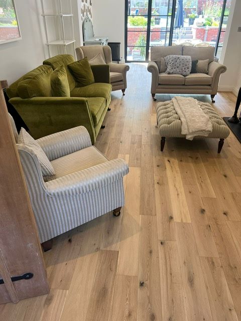 18/4x150xRL Oak Invisible Matt Lacquered